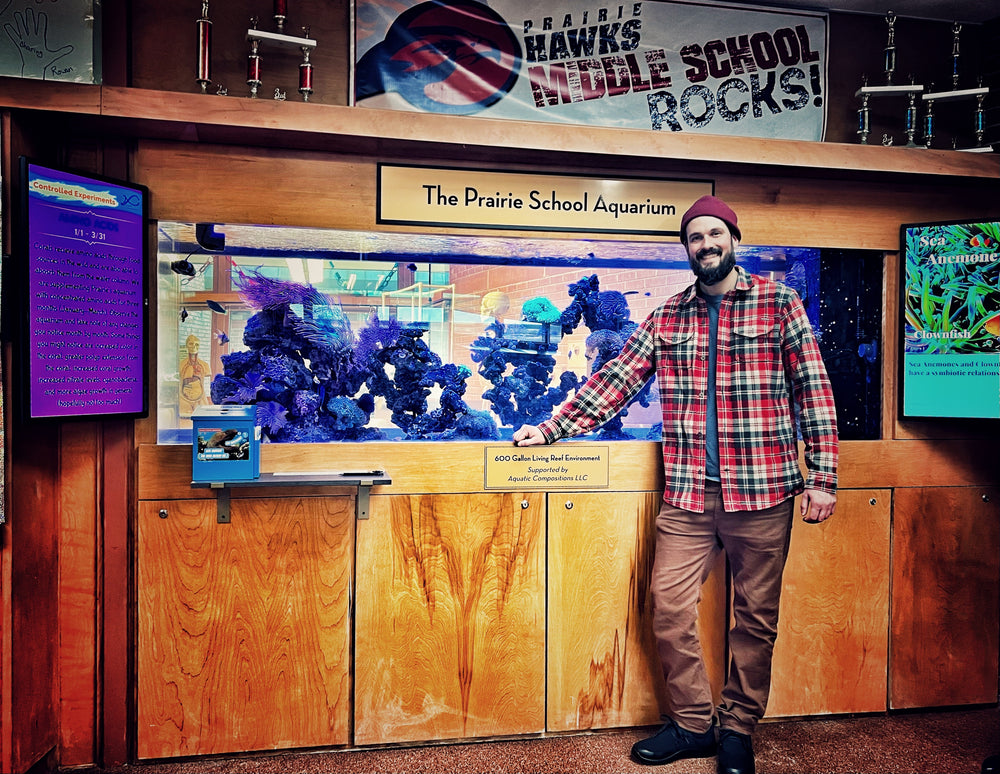 Educational signature aquarium exhibit